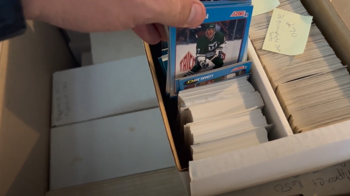 How to Sell Baseball Cards in Bulk