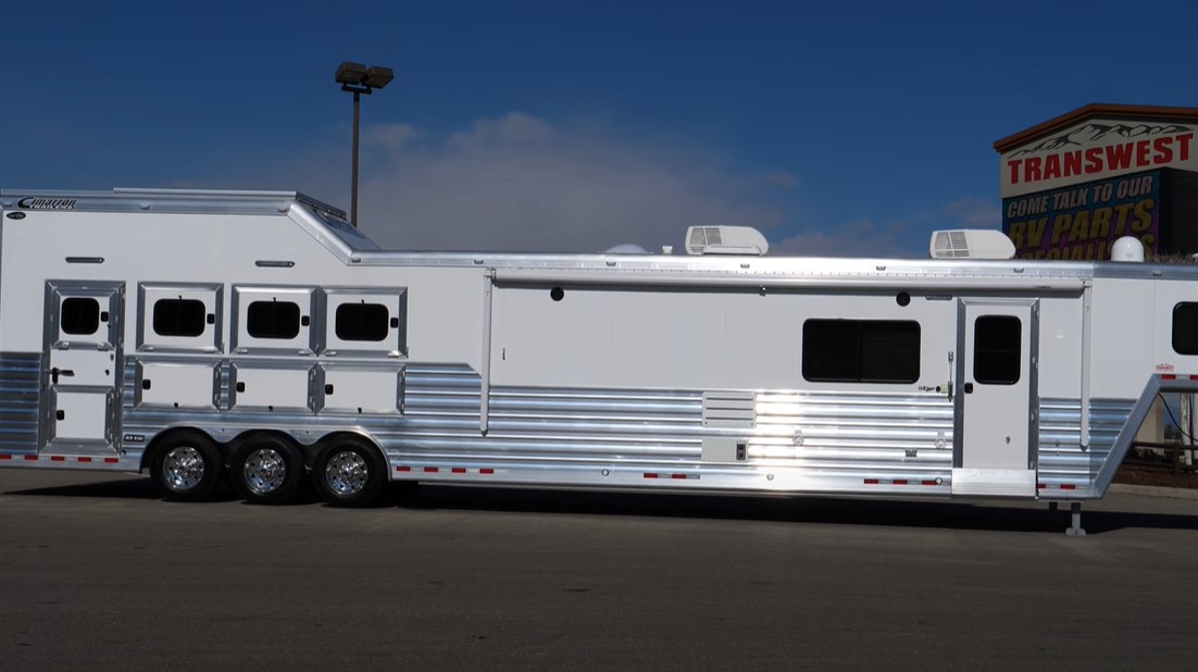 Selling A Horse Trailer